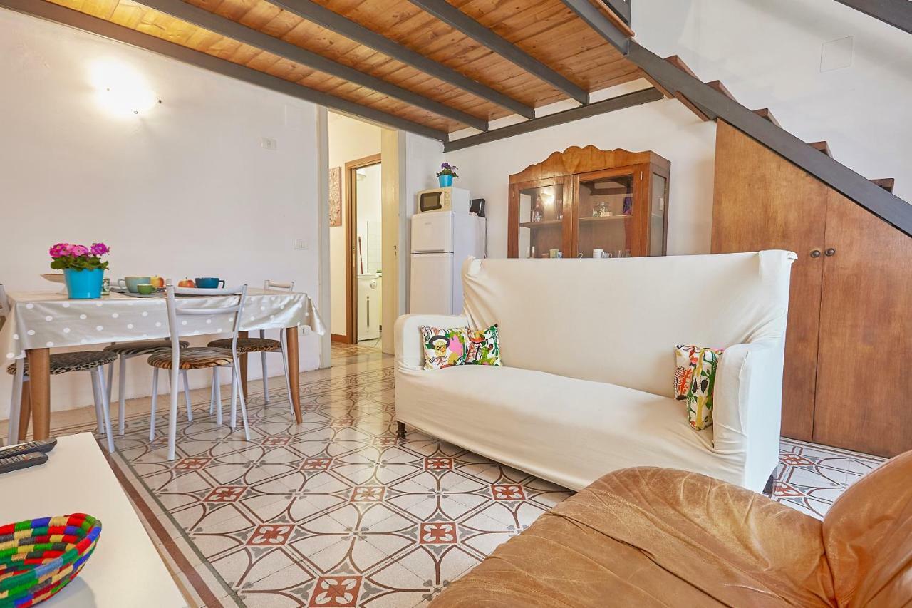 Casuzza Al Politeama Apartment Palermo Luaran gambar